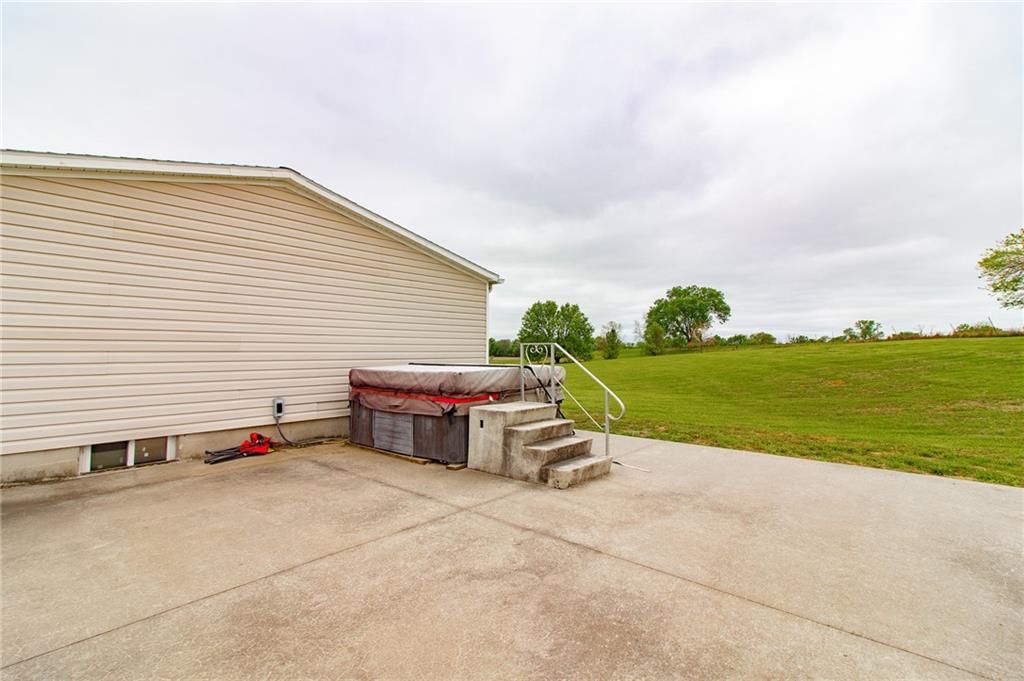 250 NW 450th Road — photo 45
