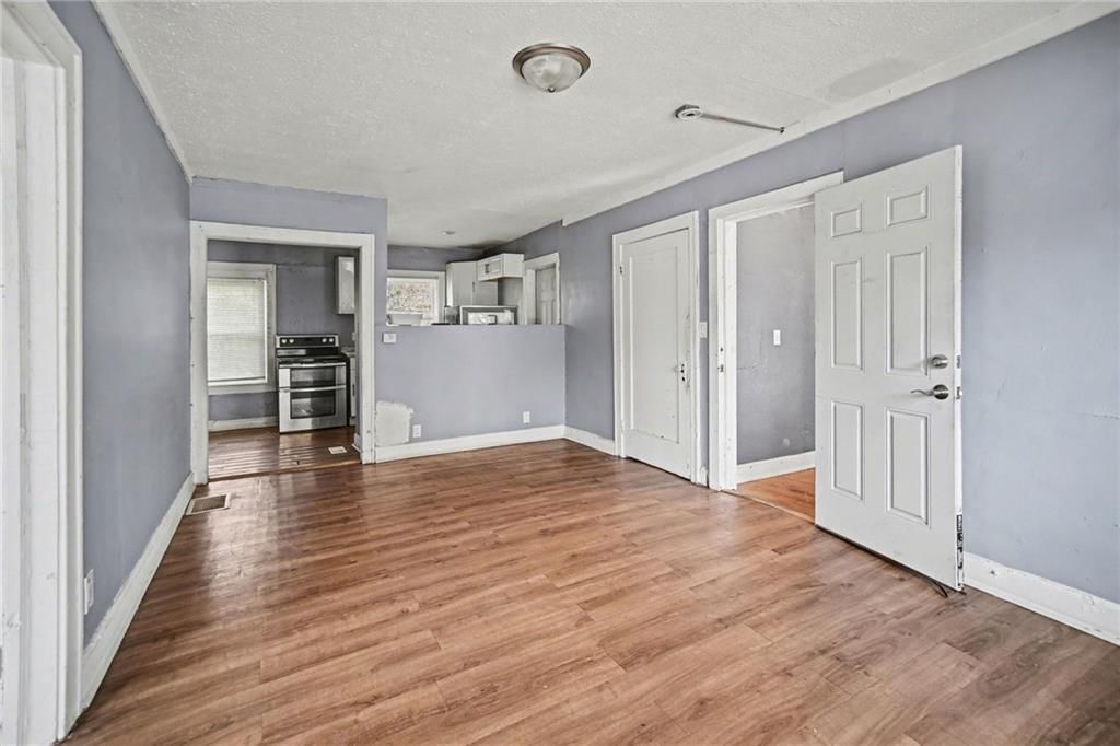912 Bales Avenue — photo 11