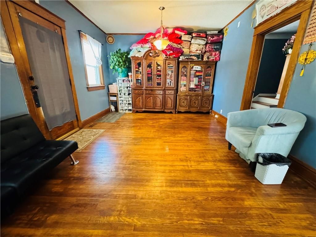 527 Quincy Avenue — photo 2