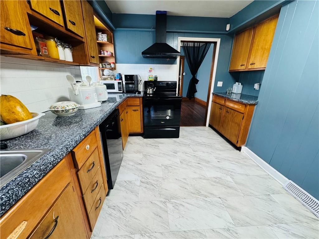 527 Quincy Avenue — photo 5