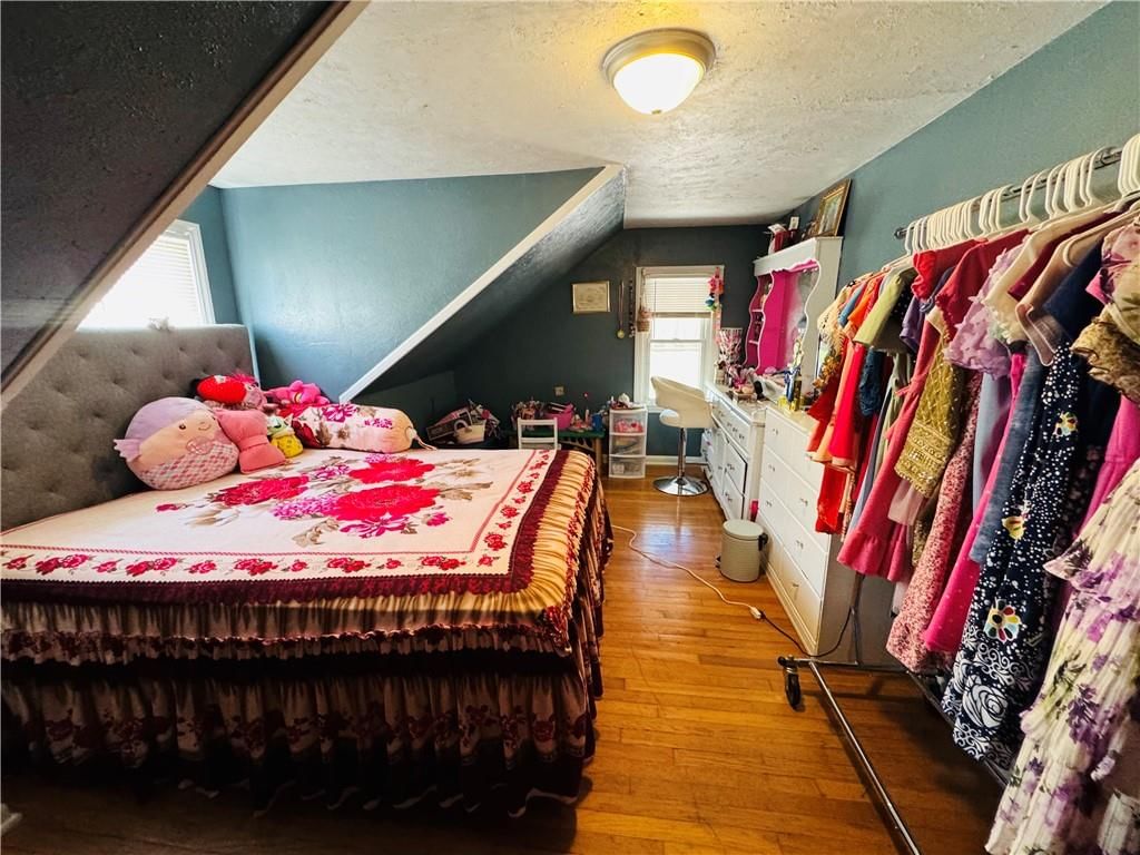 527 Quincy Avenue — photo 10
