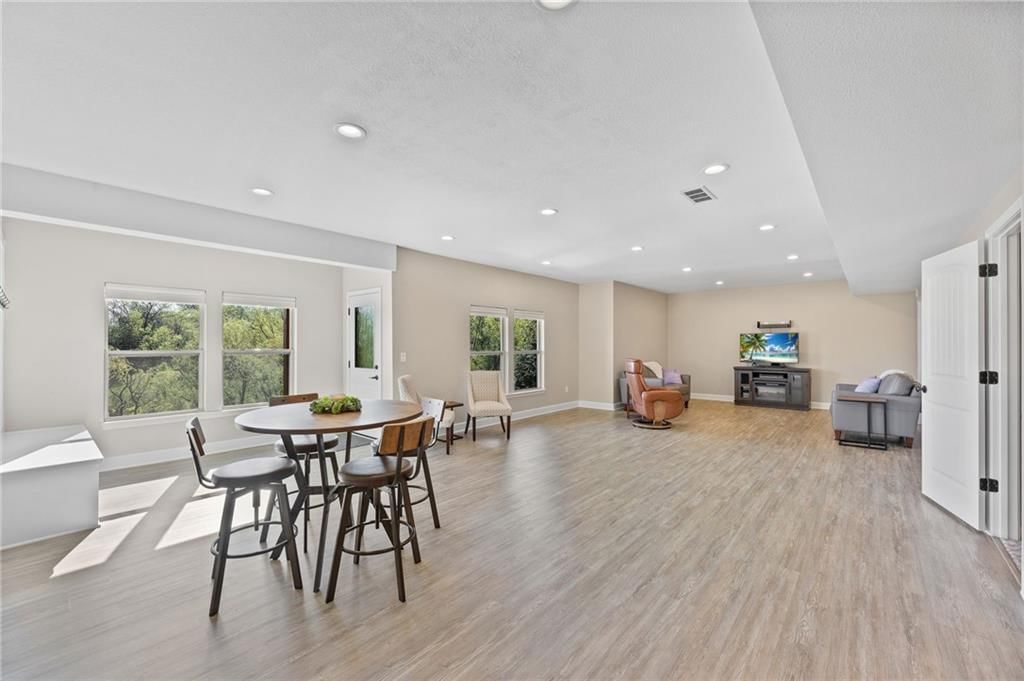 3405 N 109th Terrace — photo 30
