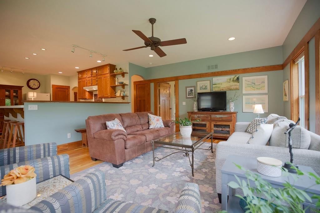 5390 Dodson Avenue — photo 9