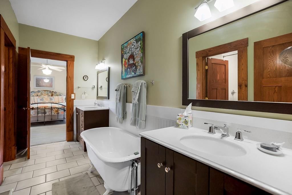 5390 Dodson Avenue — photo 20