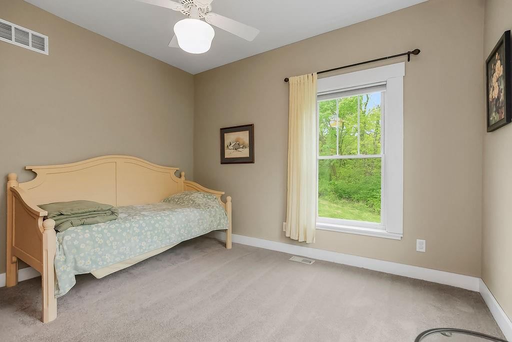 5390 Dodson Avenue — photo 22