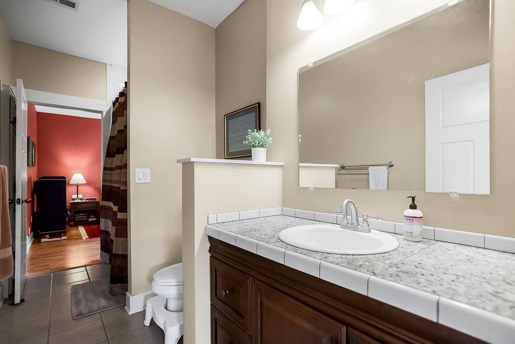5390 Dodson Avenue — photo 29