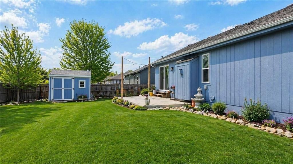 21650 W Wilson Street — photo 4