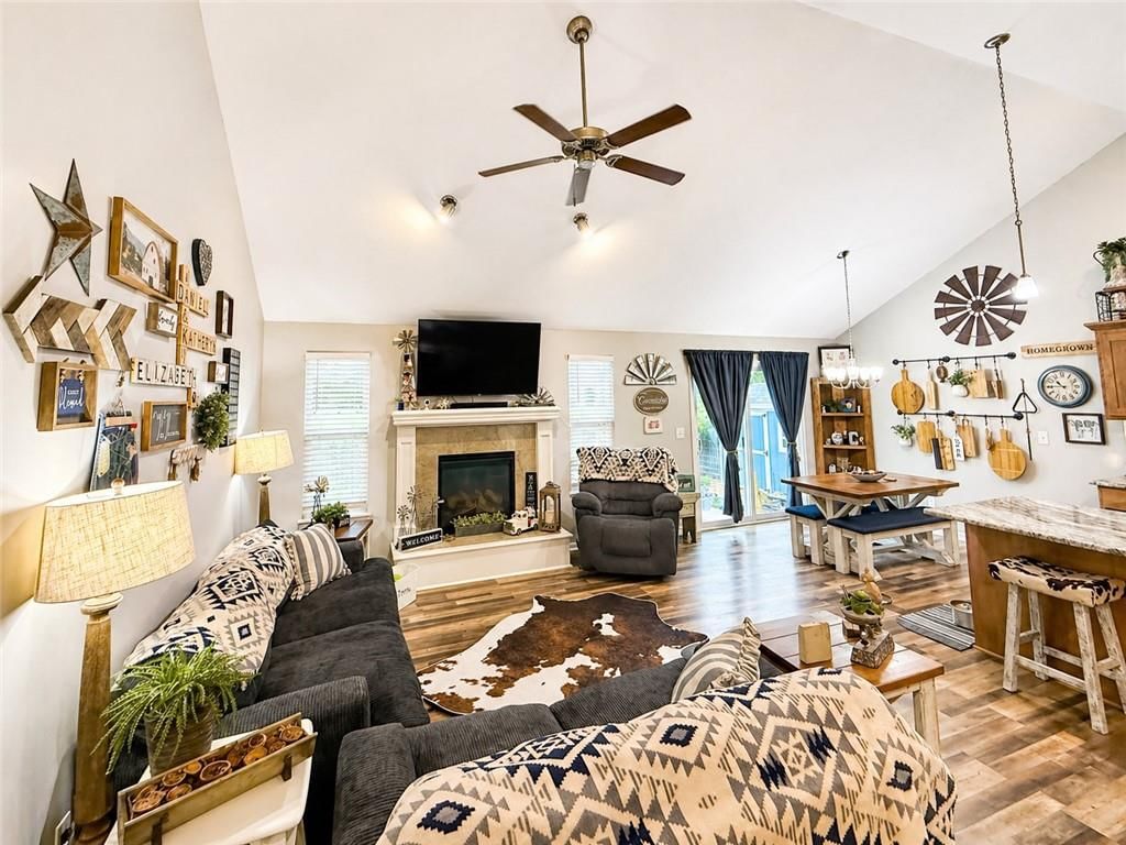 21650 W Wilson Street — photo 9