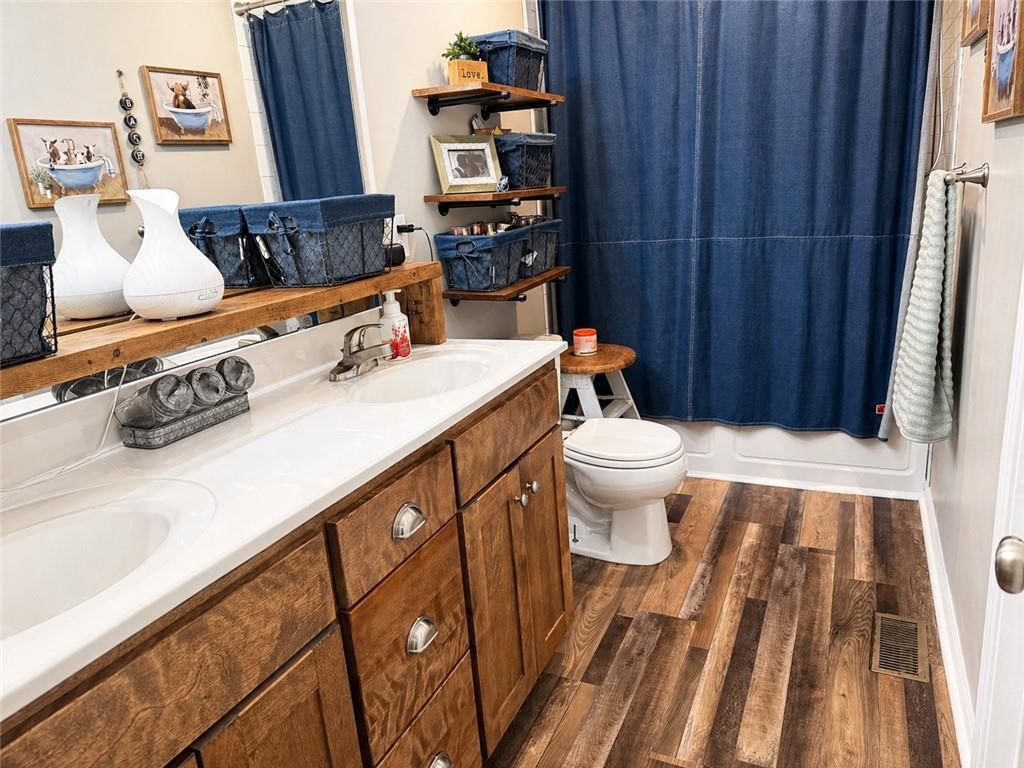 21650 W Wilson Street — photo 16
