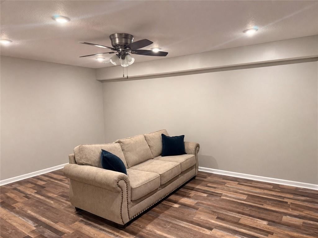 21650 W Wilson Street — photo 22
