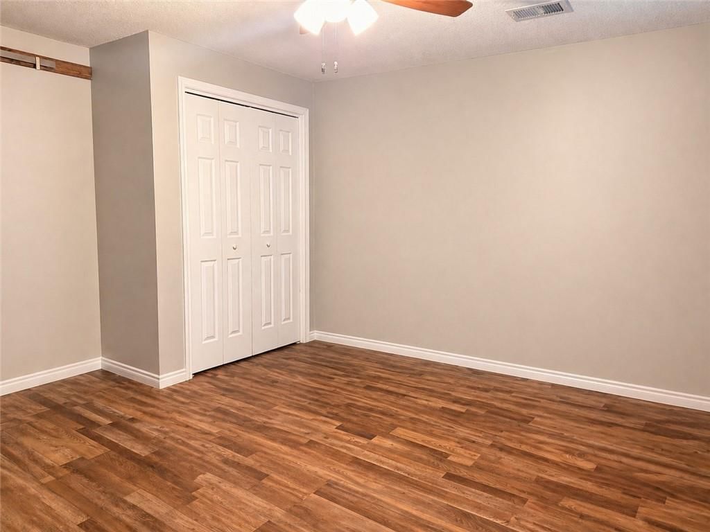 21650 W Wilson Street — photo 26