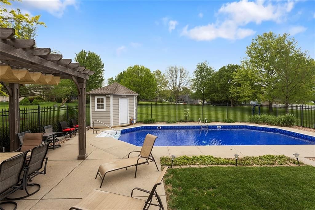 826 Ryan Road — photo 35