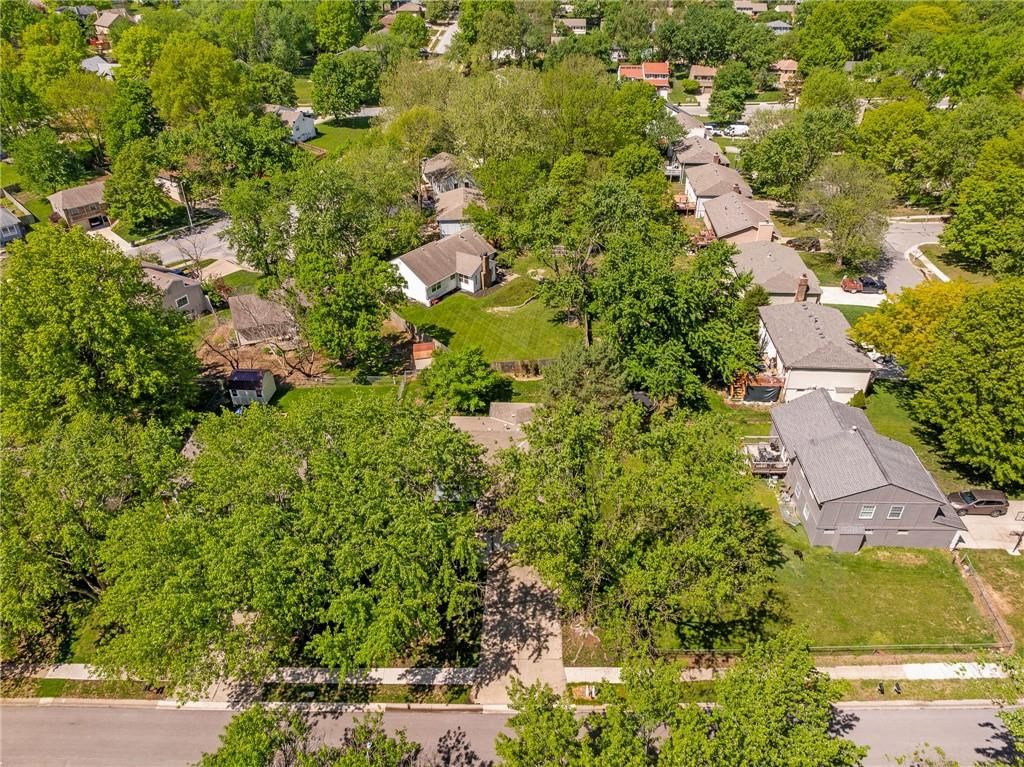 13020 S Raintree Drive — photo 2