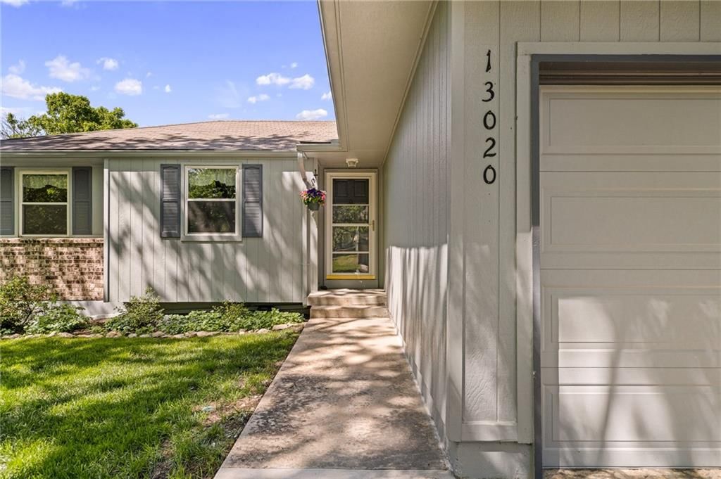 13020 S Raintree Drive — photo 3