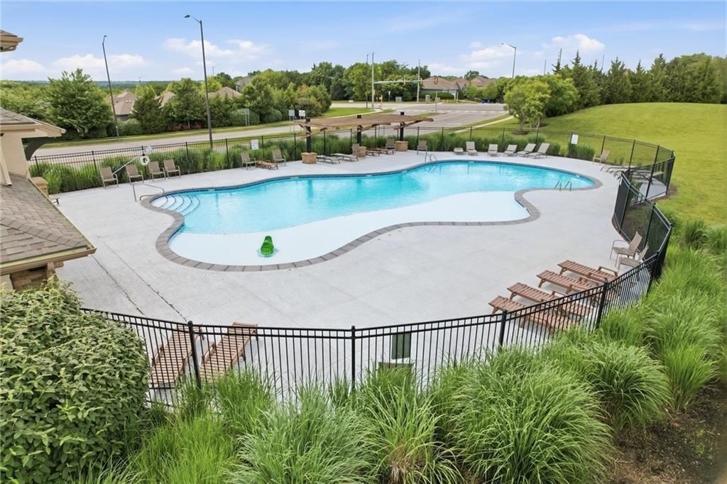 9714 Wild Rose Lane — photo 40