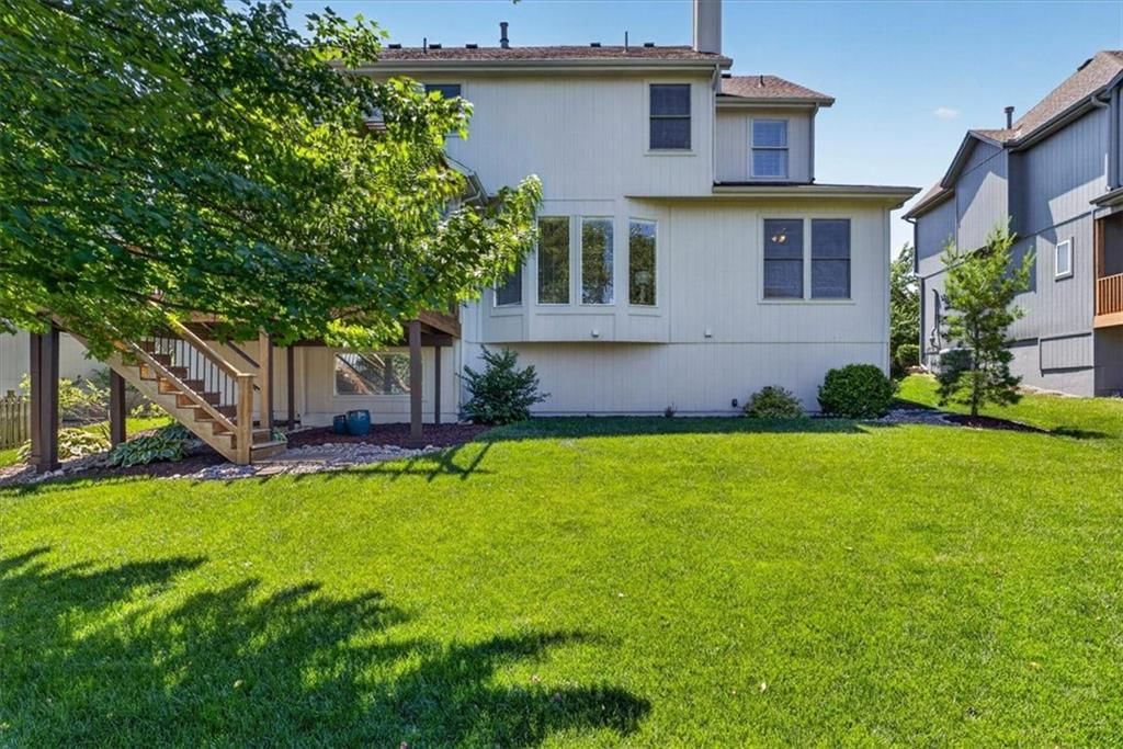 21612 W 100 Terrace — photo 37