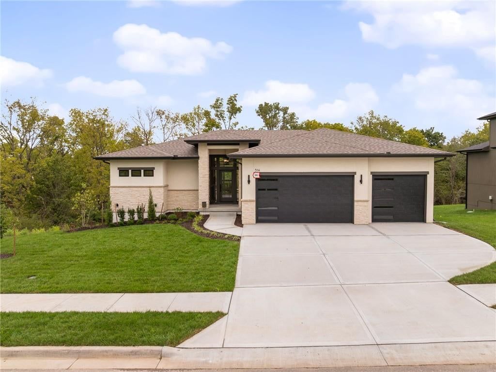 Photo 69 of 72 - 514 Turnbridge Drive, Raymore, MO 64083