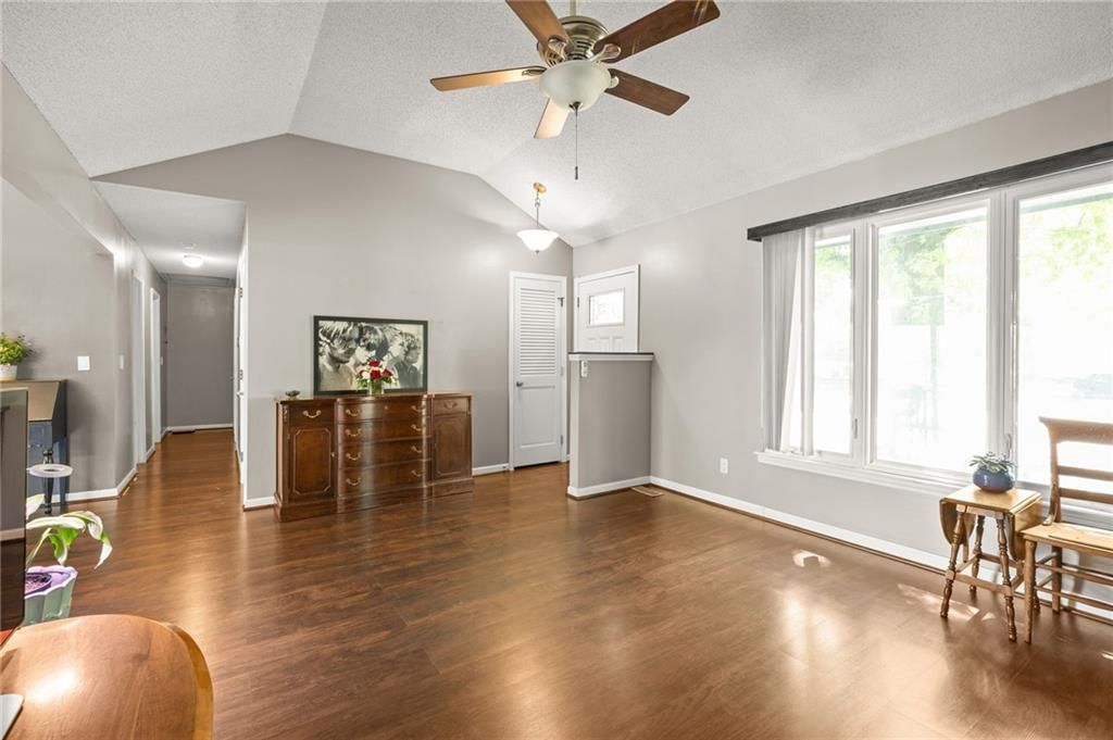 12833 Seminole Drive — photo 7