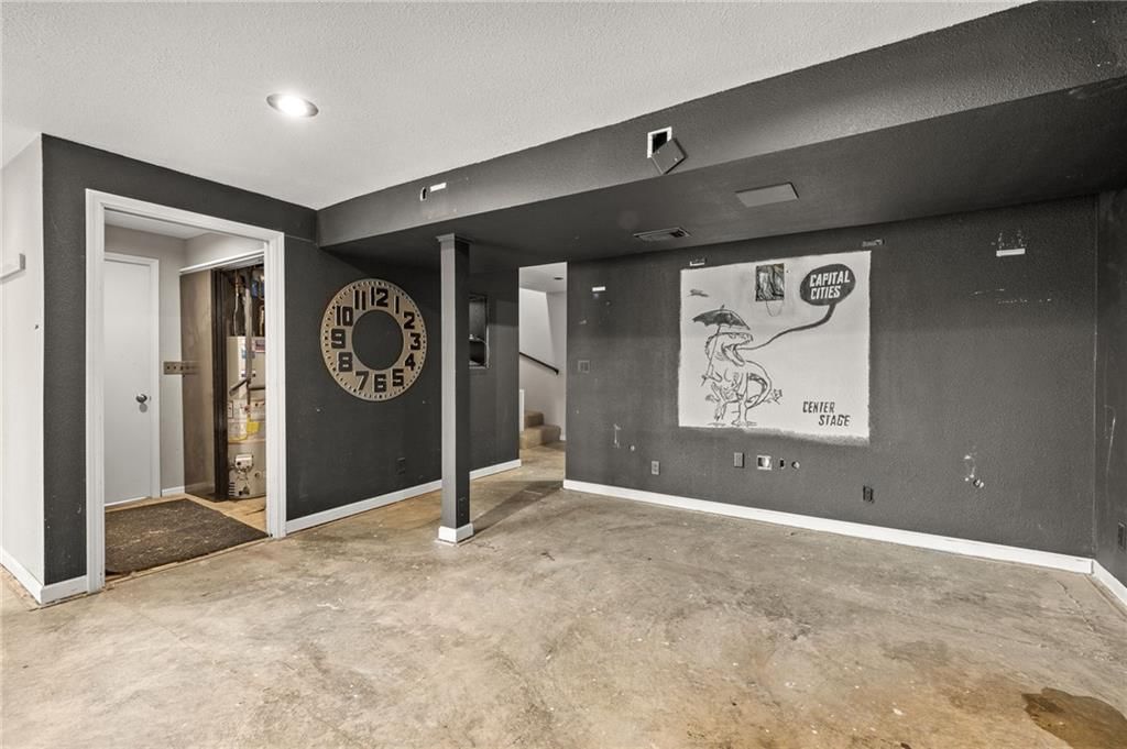 12833 Seminole Drive — photo 25