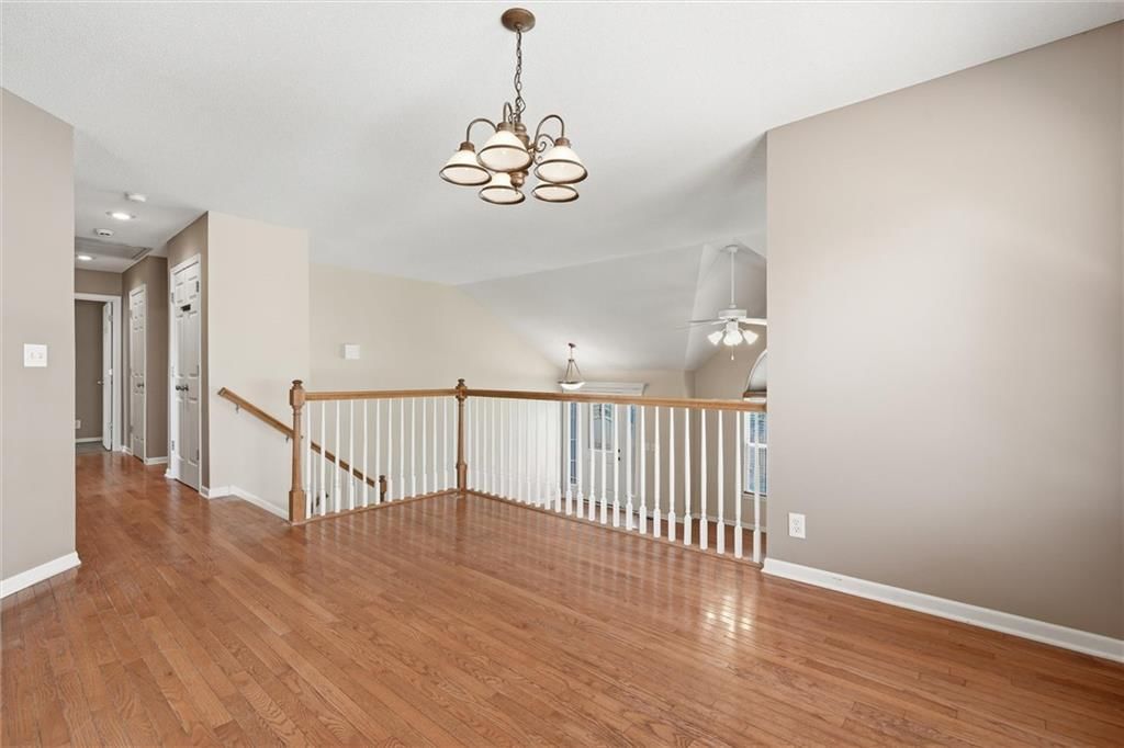 11416 N Madison Avenue — photo 8