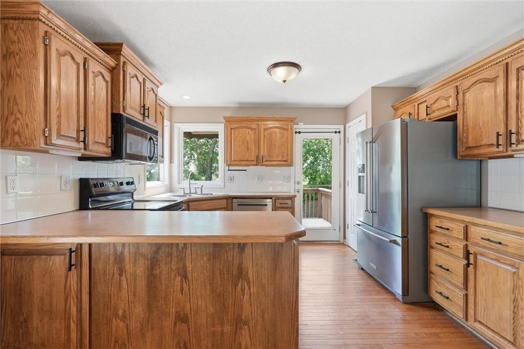 11416 N Madison Avenue — photo 11