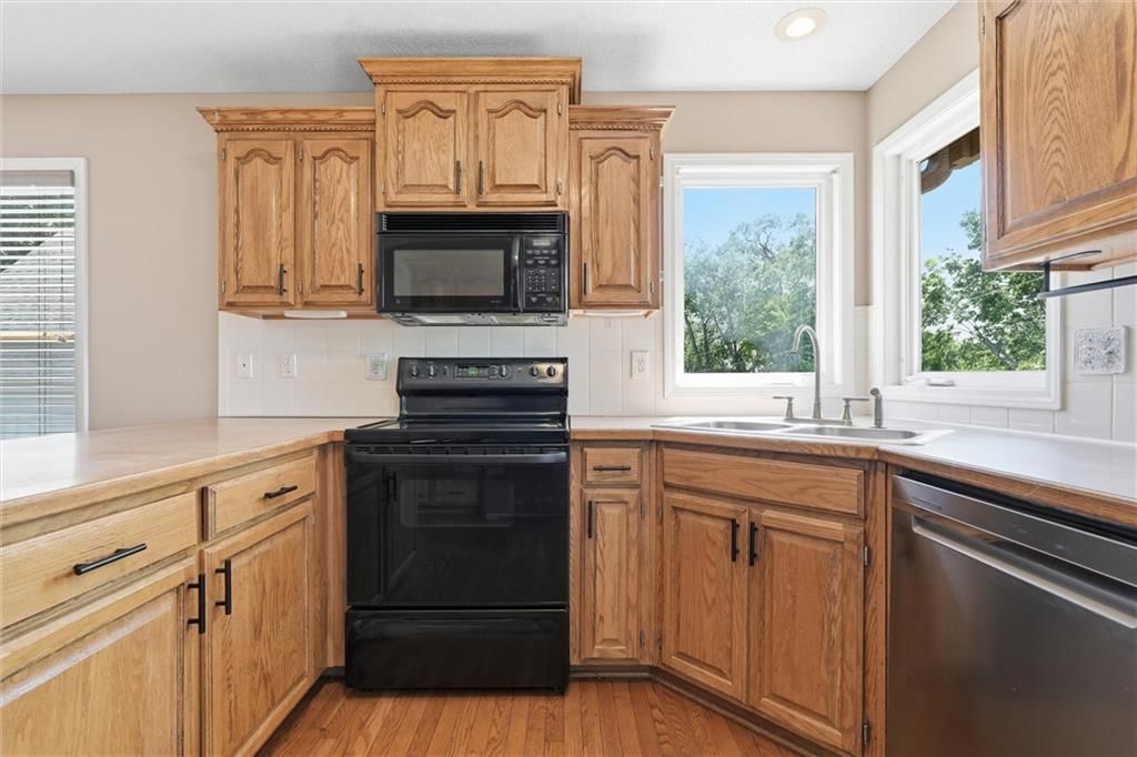 11416 N Madison Avenue — photo 12