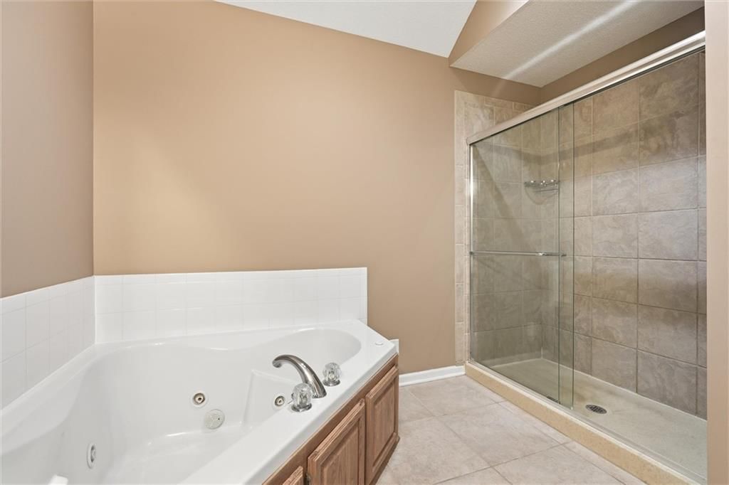 11416 N Madison Avenue — photo 17