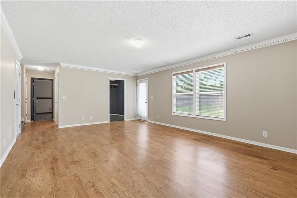 11416 N Madison Avenue — photo 22