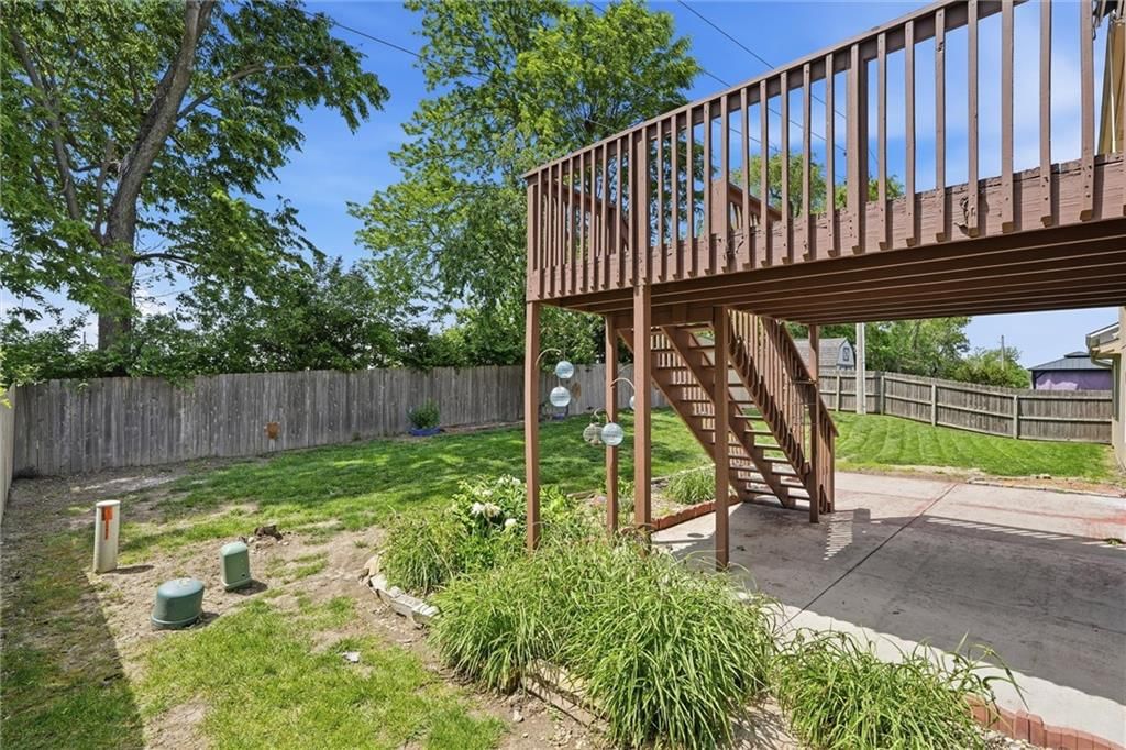 11416 N Madison Avenue — photo 29