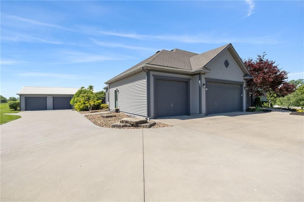 24503 E Woodland Circle — photo 3