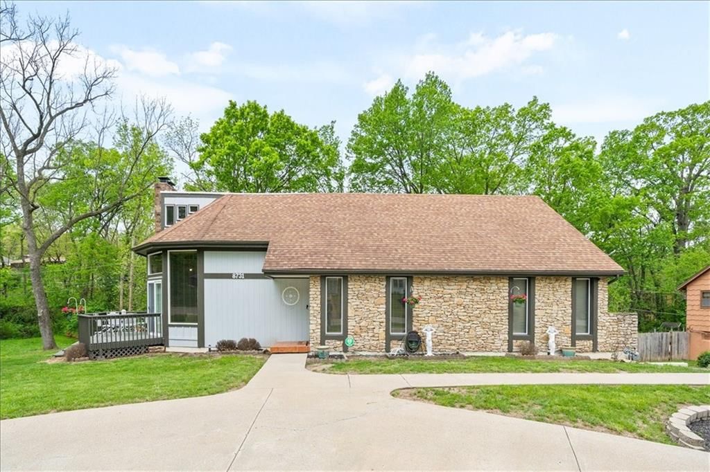 8731 Greeley Drive, Kansas City, KS
