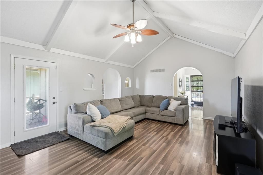 16100 E Cogan Drive — photo 5