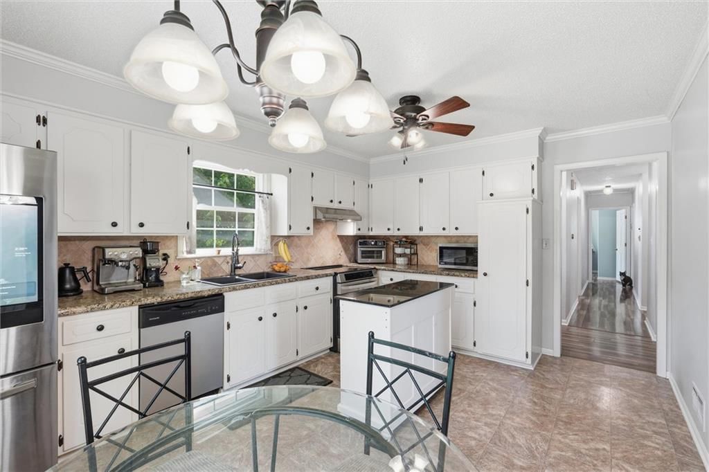 16100 E Cogan Drive — photo 7