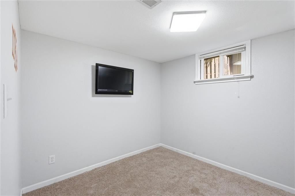 16100 E Cogan Drive — photo 20