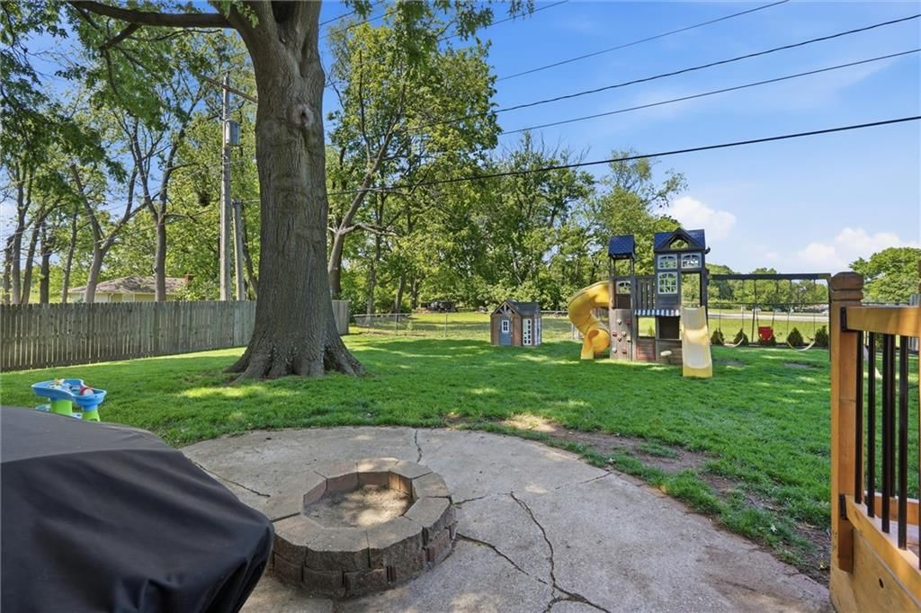 16100 E Cogan Drive — photo 24