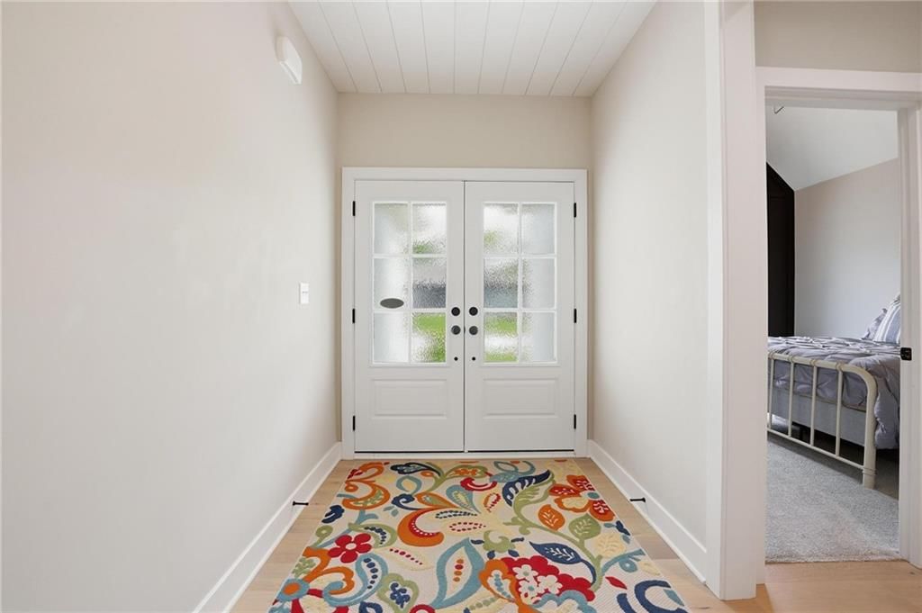 812 Foxglove Lane — photo 3