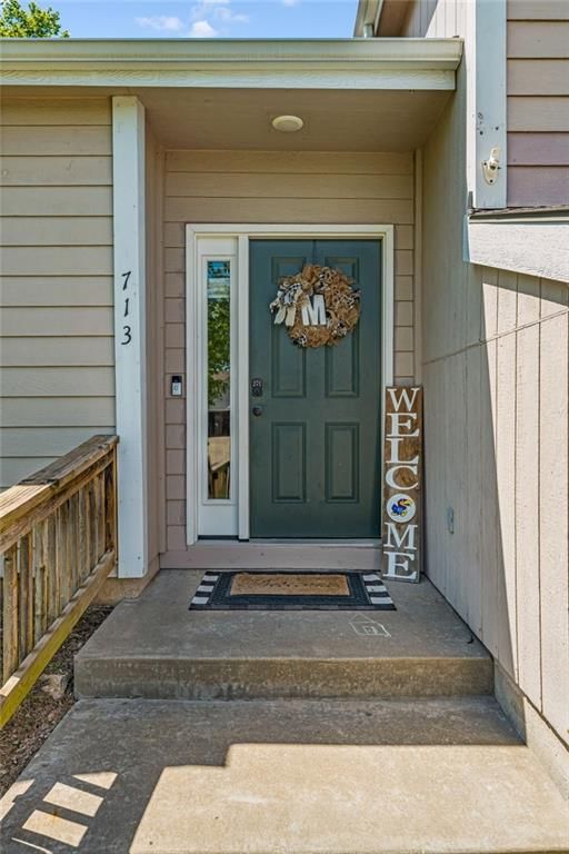 713 N Eagle Pass Drive — photo 4