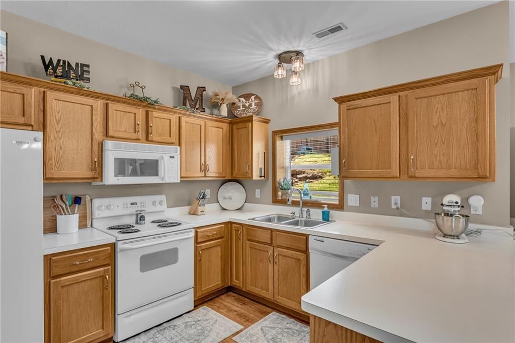 713 N Eagle Pass Drive — photo 11