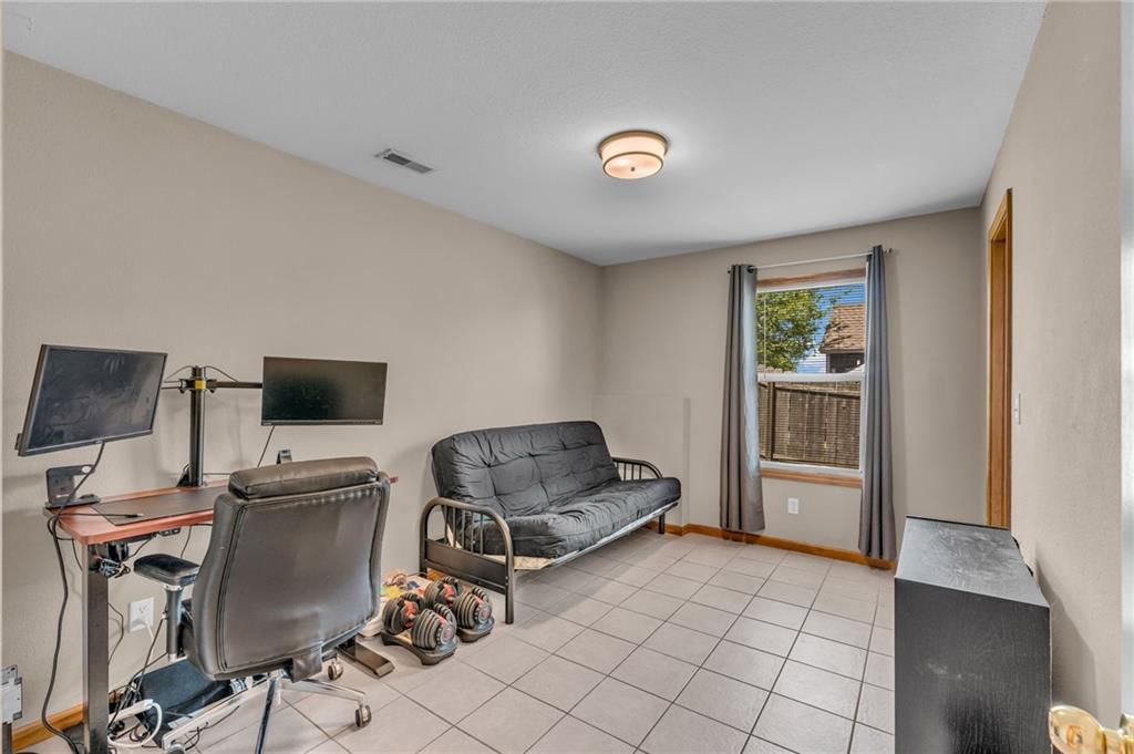 713 N Eagle Pass Drive — photo 25