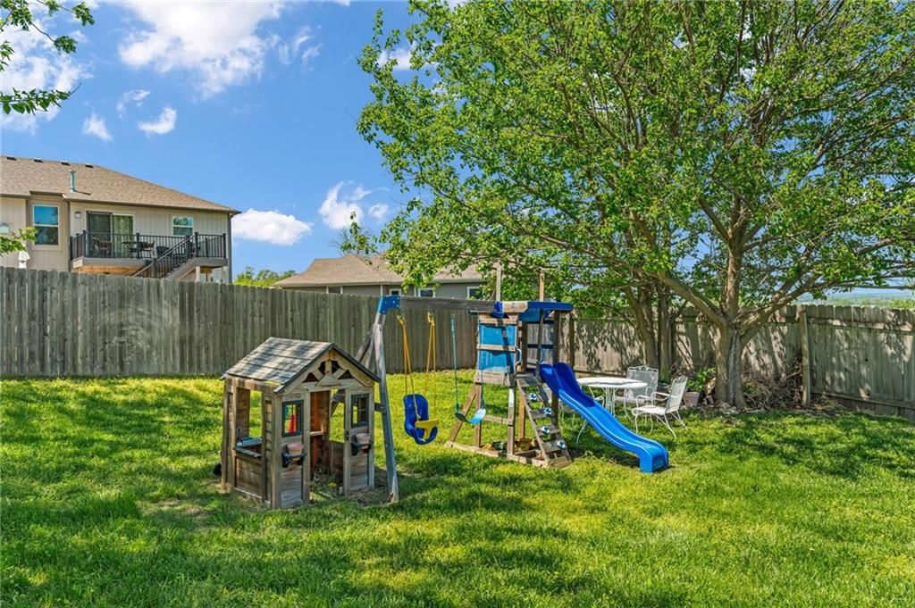 713 N Eagle Pass Drive — photo 32