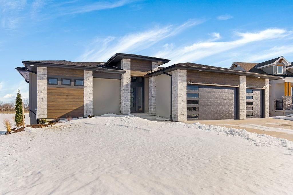 16771 S Twilight Lane, Olathe, KS: listing photo 2