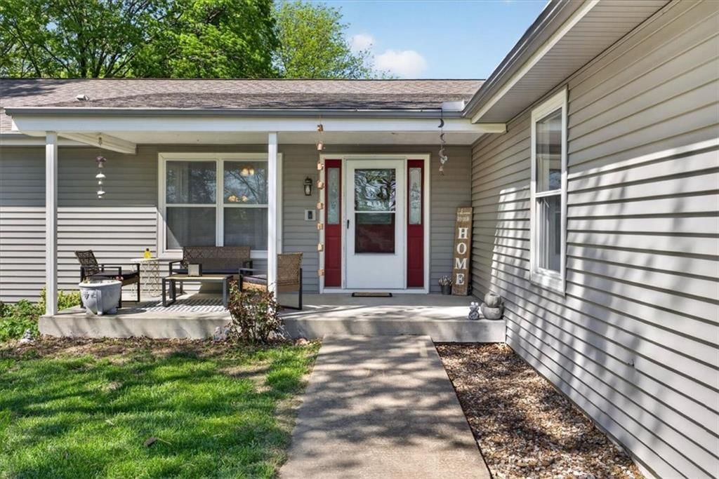 1820 E Morgan Road — photo 4