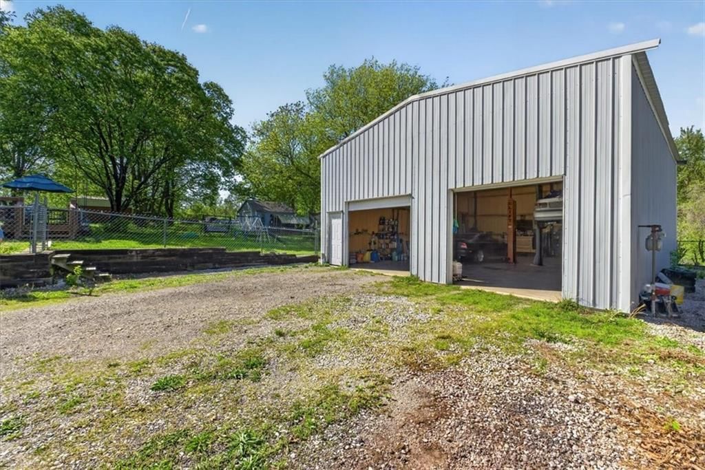 1820 E Morgan Road — photo 25