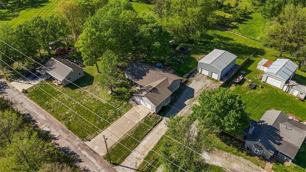 1820 E Morgan Road — photo 36