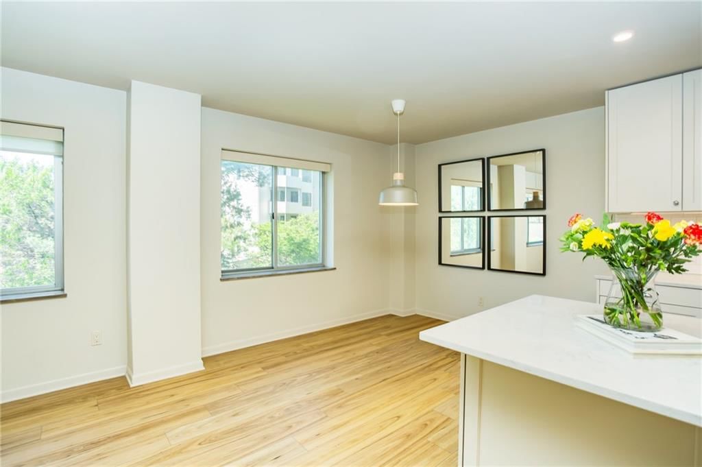 4550 Warwick Boulevard — photo 13