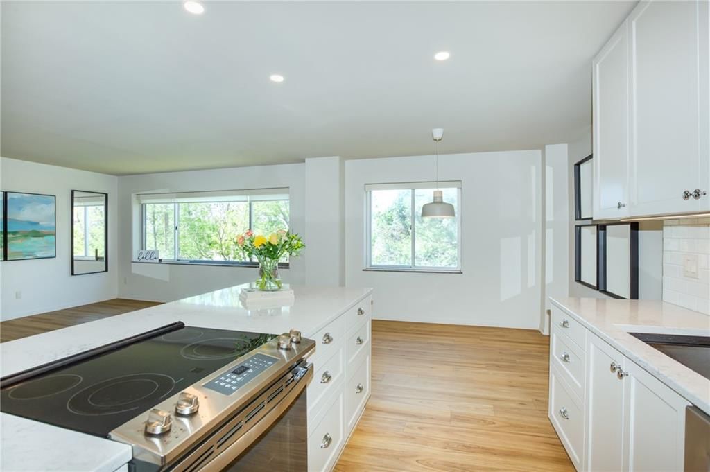 4550 Warwick Boulevard — photo 15