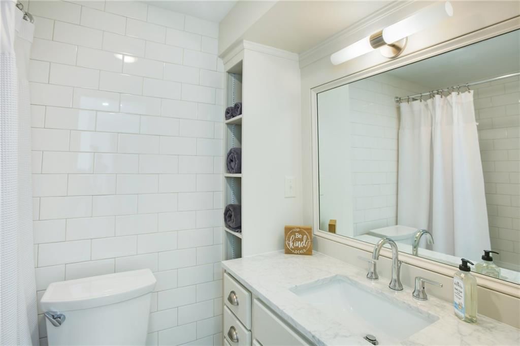 4550 Warwick Boulevard — photo 22