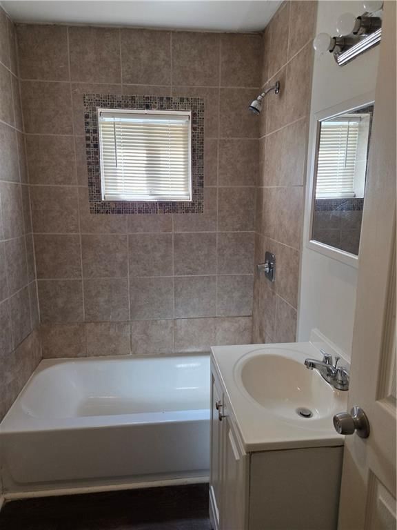 5342 Euclid Avenue — photo 11