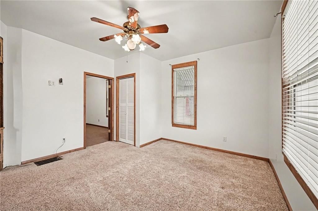 5715 King Hill Avenue — photo 8