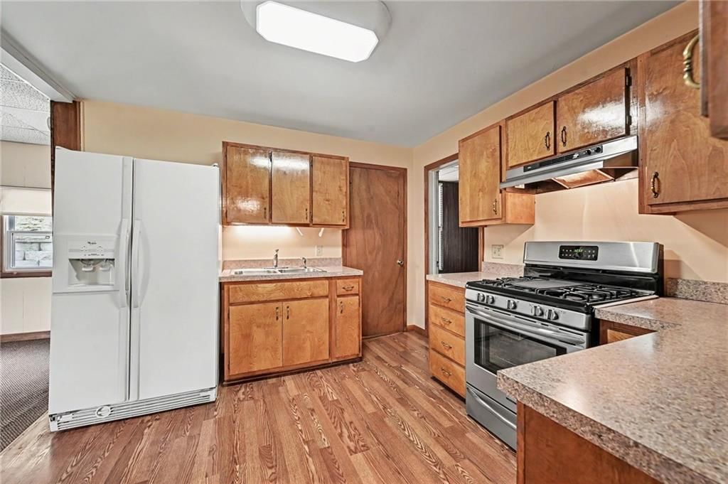 5715 King Hill Avenue — photo 11